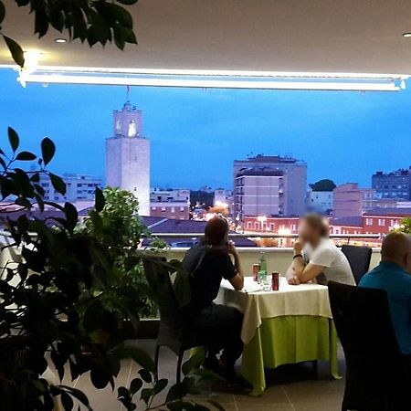 Hotel Europa Latina Extérieur photo